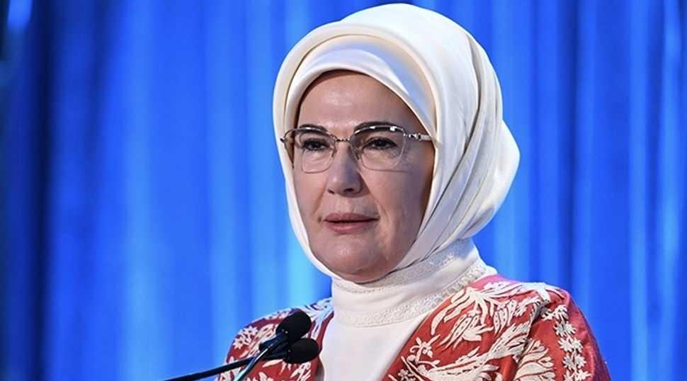Emine Erdoğan LGS sınavına girecek &ouml;ğrencilere başarılar diledi!