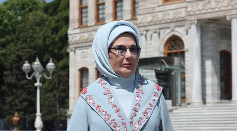 Emine Erdoğan'dan AK Parti'nin 33. İstişare Toplantısı mesajı: "Yeni yol haritası g&uuml;&ccedil; katsın"