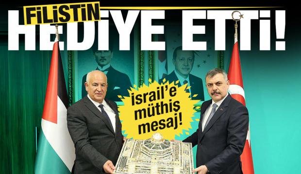 İ&ccedil;işleri Bakanlığı'nda g&ouml;r&uuml;şt&uuml;ler: Ziyad Hab El Rih'ten Bakan &Ccedil;ift&ccedil;i'ye manidar hediye