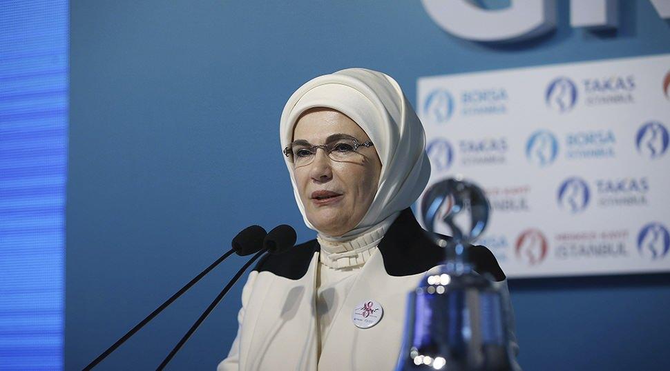 Emine Erdoğan: "İnsanlık t&uuml;m &ccedil;ocuklarına sıcak bir yuva bor&ccedil;ludur"
