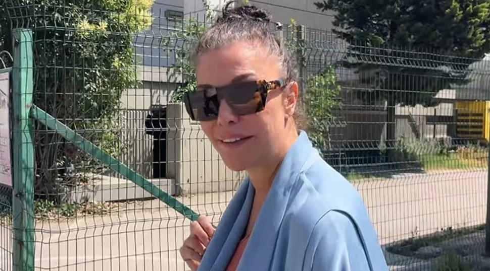 G&ouml;zaltına alındığı iddia edilmişti! Deniz Akkaya'dan a&ccedil;ıklama geldi 