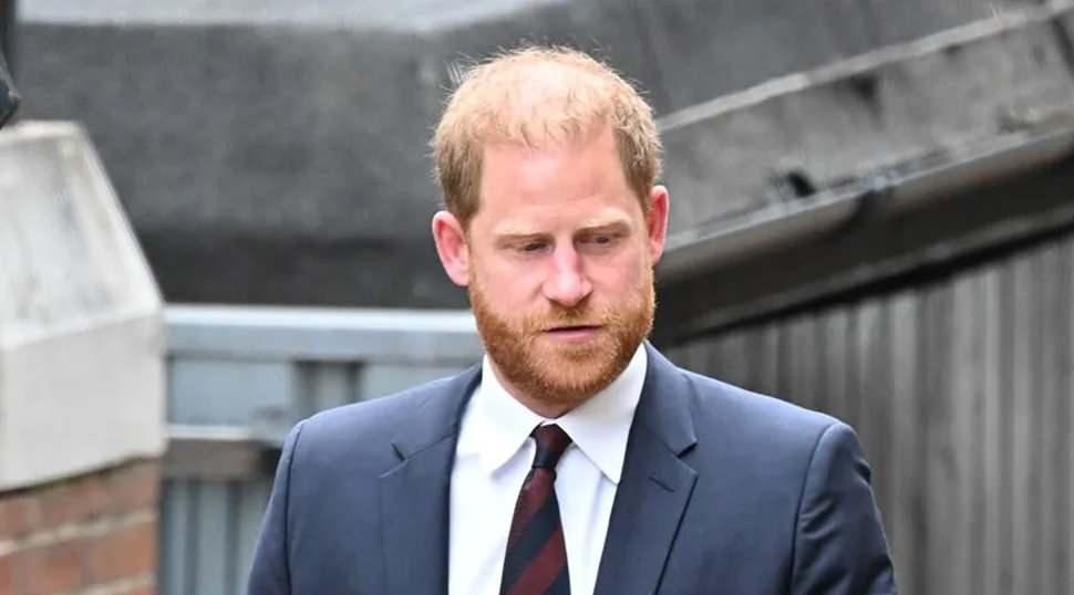 Prens Harry i&ccedil;in son dakika şoku: Buckingham kapıları kapattı