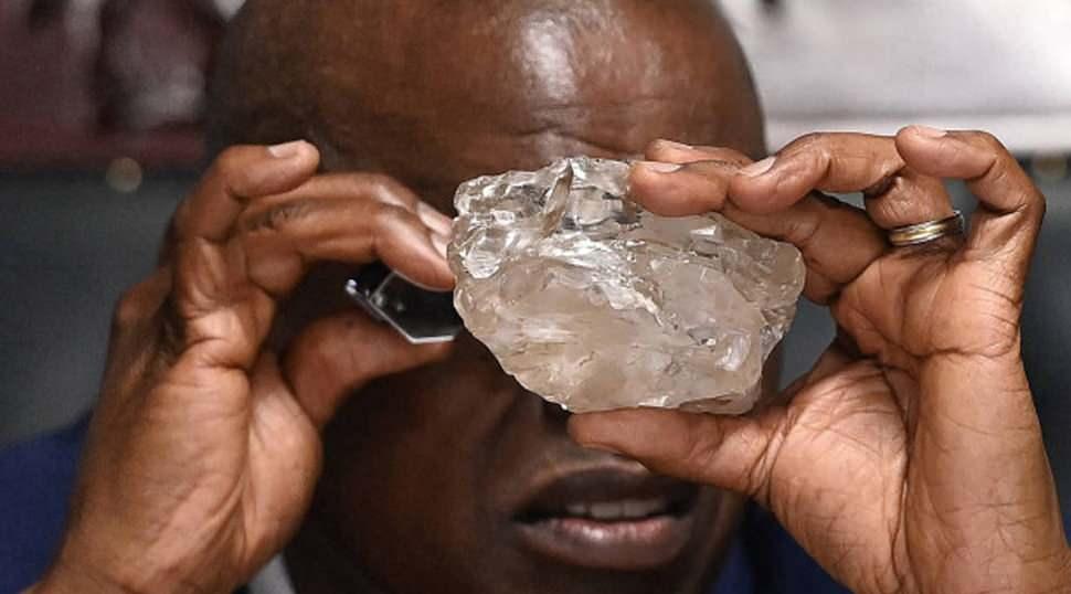 Afrika'da bulundu: D&uuml;nyanın en b&uuml;y&uuml;k elmasları arasına girdi