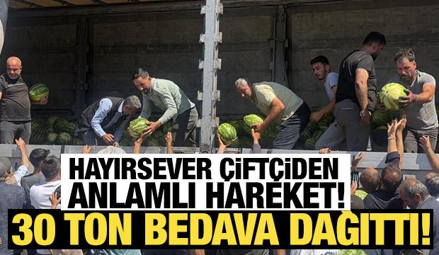 Hayırsever &ccedil;ift&ccedil;i 30 ton karpuzu &uuml;cretsiz dağıttı