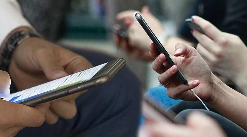 Reklam SMS&rsquo;i g&ouml;nderen firma bu sefer sert kayaya &ccedil;arptı! Şirkete 1 milyon lira ceza kesildi