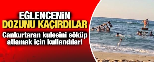 Arnavutk&ouml;y&rsquo;de cankurtaran kulesini s&ouml;k&uuml;p denize taşıdılar: Jandarma harekete ge&ccedil;ti