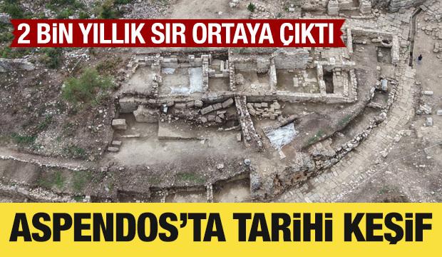 Aspendos'ta 2 bin yıllık keşif g&uuml;n y&uuml;z&uuml;ne &ccedil;ıktı