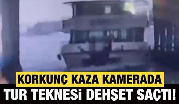 Hali&ccedil;'te korkun&ccedil; kaza! Tur teknesi k&ouml;pr&uuml;ye &ccedil;arptı: 1 &ouml;l&uuml;