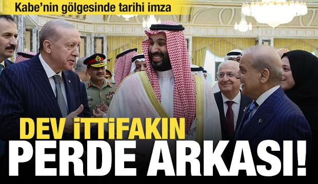 Kabe'nin g&ouml;lgesinde tarihi imza: Dev ittifakın perde arkası