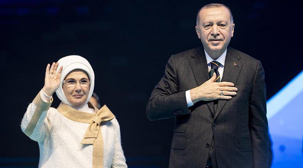 Emine Erdoğan: AK Parti'nin 25'inci yaşı kutlu olsun
