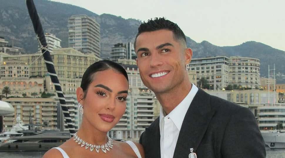 Ronaldo ve Georgina'nın evlilik s&ouml;zleşmesi ortaya &ccedil;ıktı! S&ouml;zleşmenin detayları g&uuml;ndem oldu
