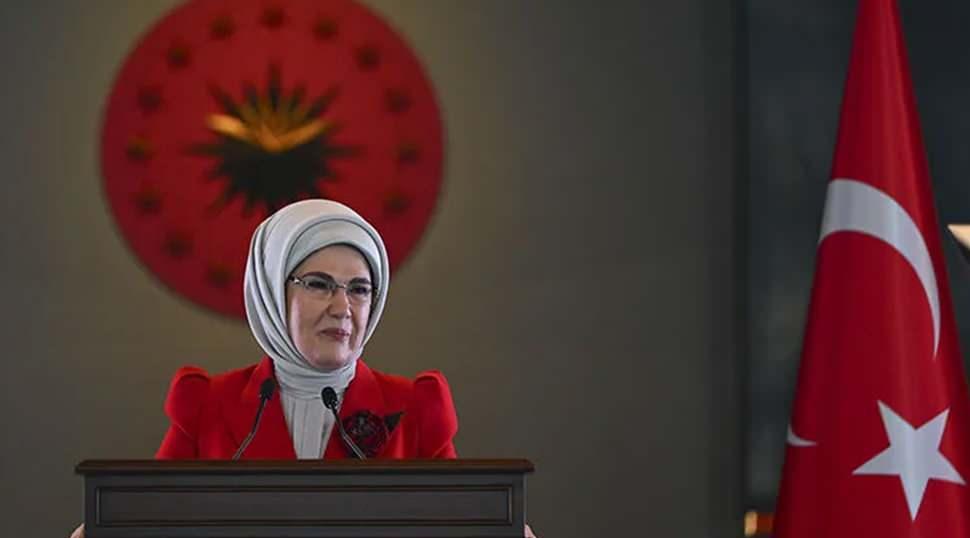 Emine Erdoğan&rsquo;dan 30 Ağustos mesajı: Aziz şehitlerimizi rahmetle anıyorum