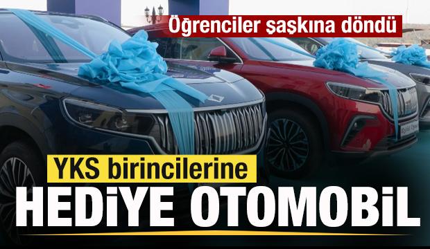 YKS birincilerine otomobil hediye edildi! &Ouml;ğrenciler şaşkına d&ouml;nd&uuml;