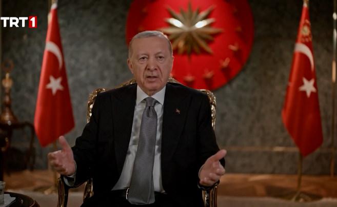Erdoğan 15 Temmuz'un kader anını a&ccedil;ıkladı: "İki rekat namaz kıldık, Allah nasip etti!"