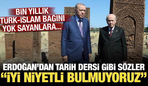 Hira Dağı kadar M&uuml;sl&uuml;man olduğumuz i&ccedil;in Tanrı Dağı kadar T&uuml;rk&rsquo;&uuml;z