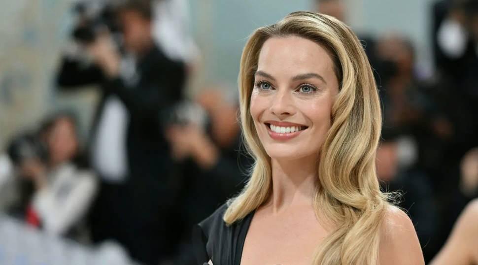 Margot Robbie 10 yıl sonra soyadını değiştirdi 