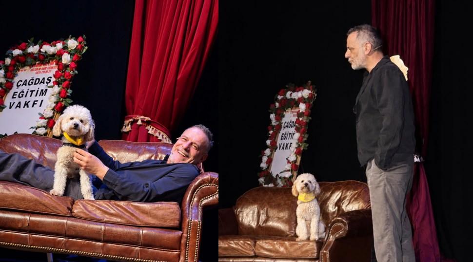 Sahnede beklenmedik misafir! Ozan G&uuml;ven&rsquo;i g&ouml;r&uuml;nce dayanamadı