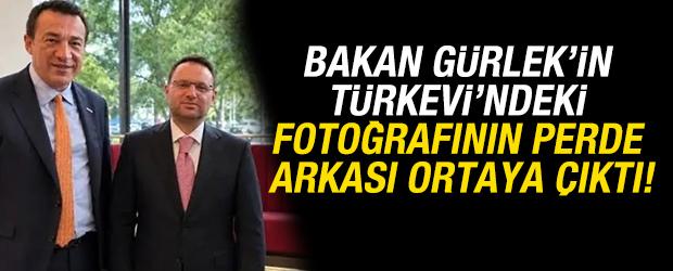 Bakan G&uuml;rlek&rsquo;in T&uuml;rkevi&rsquo;ndeki fotoğrafının perde arkası ortaya &ccedil;ıktı!