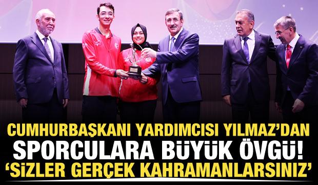 Cevdet Yılmaz'dan milli sporculara b&uuml;y&uuml;k &ouml;vg&uuml;! 'Sizler ger&ccedil;ek kahramanlarsınız'
