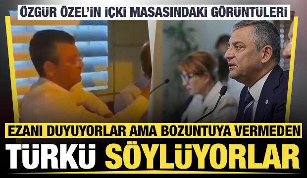 Ezanı duyuyorlar ama bozuntuya vermeden t&uuml;rk&uuml; s&ouml;yl&uuml;yorlar: &Ouml;zg&uuml;r &Ouml;zel'in yeni g&ouml;r&uuml;nt&uuml;leri