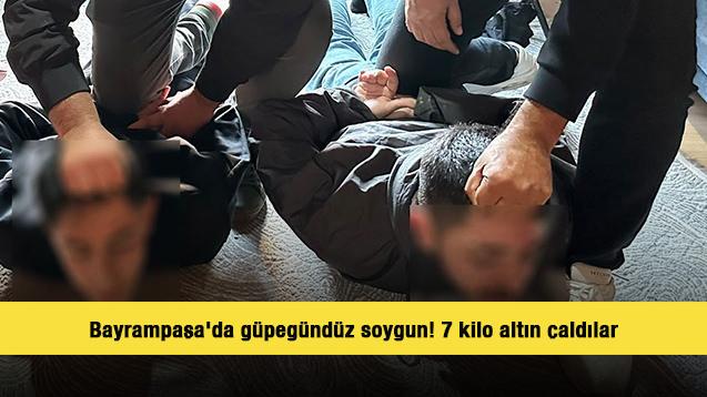 Bayrampaşa'da g&uuml;peg&uuml;nd&uuml;z soygun! Aracın &ouml;n&uuml;n kesip 7 kilogram altın &ccedil;aldılar 