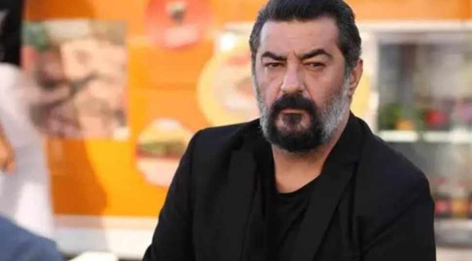 Oyuncu Celil Nal&ccedil;akan mahkemelik oldu! "Aklını başına al" mesajı sonrası uzaklaştırma aldı