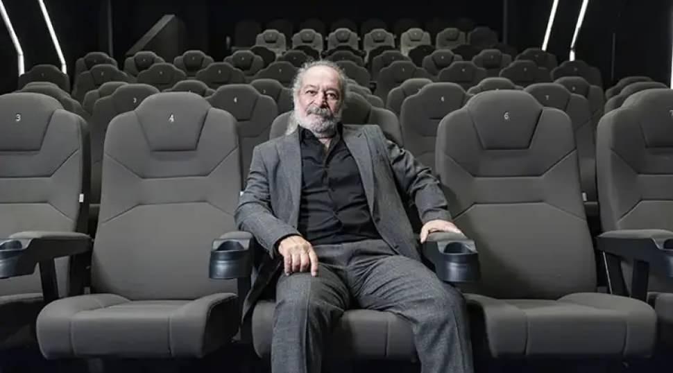 Selahattin Taşd&ouml;ğen'den yeni nesil oyunculara sert tepki: Ego zaten tavan yapmış...