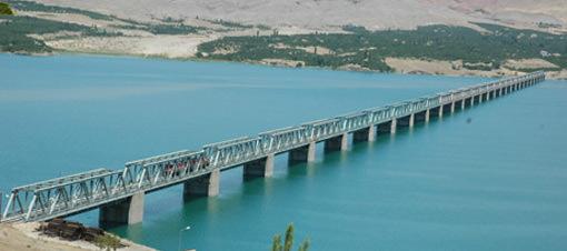 Malatya'nın iki katlı köprüsü beklemede
