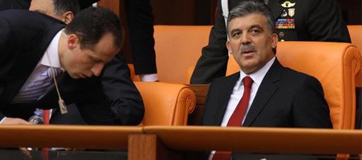 Gül, Anayasa değişikliğini onayladı