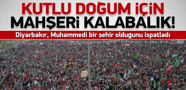 Diyarbakır'da yüzbinler 'Kutlu Doğum'u kutladı