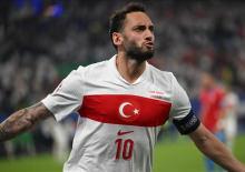 Hakan Çalhanoğlu cephesinden Galatasaray'a yeşil ışık! Babasından flaş paylaşım