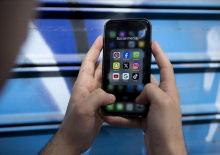 Meşgul edilen gençlik dijital kandırılmışlık