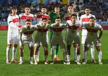 2 golle kazanan Milli Takım liderliğini sürdürdü