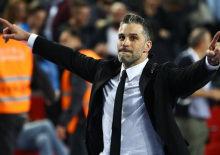 Bileği bükülmeden lider olan hoca başarının sırrını açıkladı!