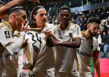 Avrupa'da yılın sürprizi: Milyar euroluk takımın önünde lider oldular