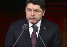 Bakan Tunç'tan bahis soruşturmasına yanıt: 'Hep beraber takip edeceğiz'