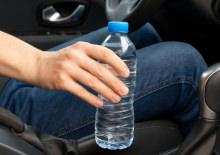 Bu yanlışı yapan yandı: Arabasına koyduğu su şişesi 500 bin TL zarara soktu!