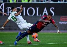 Olaylar yüzünden maç durma noktasına geldi! Milli yıldız takımını 10 kişi bıraktı