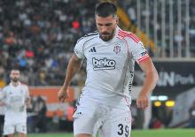 Anlaşma henüz sağlanamadı! Beşiktaş kiraladığı oyuncuyu göndermek istiyor