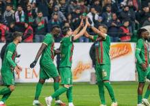 Her hafta lider değişiyor! Kritik maçı kazanıp zirveye yükseldiler