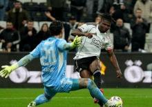 Rekor kıran kaleci Süper Lig devine izin vermedi!