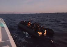 İzmir'de onlarca d&uuml;zensiz g&ouml;&ccedil;men yakalandı