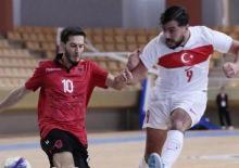 Milli Takım, Kocaeli'de 5 golle kaybetti