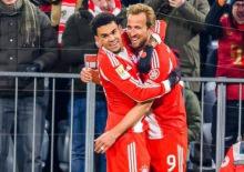 8-1'lik tarihi ma&ccedil;! Namağlup lider rakibine acımadı