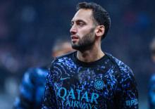 Hakan &Ccedil;alhanoğlu i&ccedil;in kapıyı &ccedil;aldılar: Teklifleri direkt reddedildi