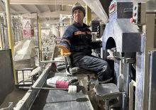 K&ouml;y k&ouml;y dolaşıp anons yapıyorlar! Yine de &ccedil;alışacak adam bulamıyorlar