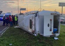 Aydın'da iş&ccedil;i servisi devrildi: &Ccedil;ok sayıda yaralı var!
