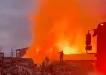 Bursa'da palet fabrikasında yangın