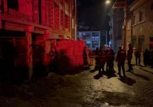 &Uuml;&ccedil;&uuml;nc&uuml; kattan d&uuml;şen kişi ağır yaralandı