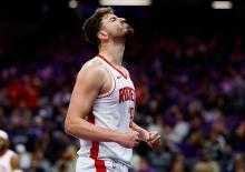 Alperen Şeng&uuml;n, Rockets'ın galibiyetine "double-double"lık katkı sağladı